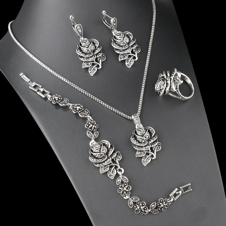 Eleganten Srebrni Nabor z Zirconom