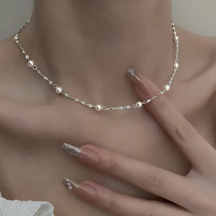 Eleganten Ogrlica iz Sijajnih Biserov